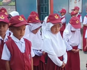 Kemdikbud: Tidak Ada Perubahan Penggunaan Seragam Sekolah